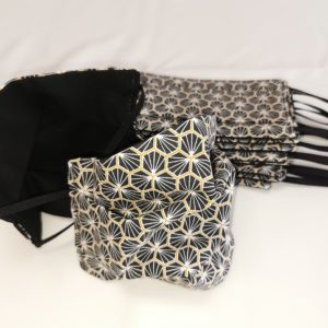 Masque barrière en coton noir à motif et noir uni réversible – Image 5